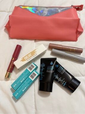 Belle Beauty makeup set with bag